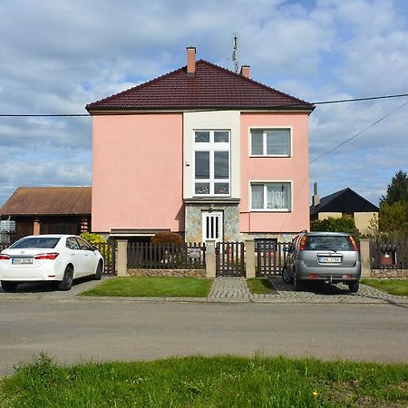 Rodinne Ubytovani - Family Accommodation Kobylice Buitenkant foto